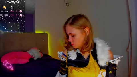 BunnyShows online show from November 17, 2025, 1:28 pm