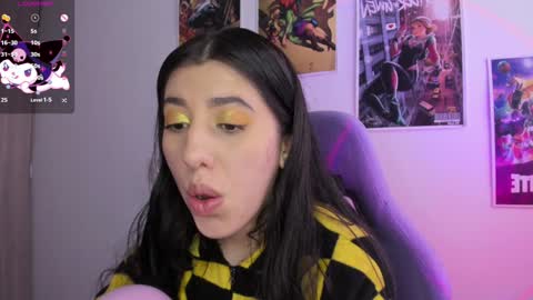 Snapshot of bunnyy09 chatting on February 1, 2025, 4:22 pm Jess online show from February 1, 2025, 4:22 pm