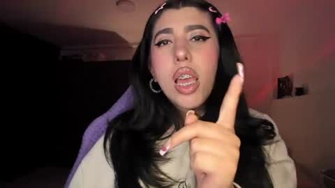 Jess online show from June 20, 2026, 2:03 am