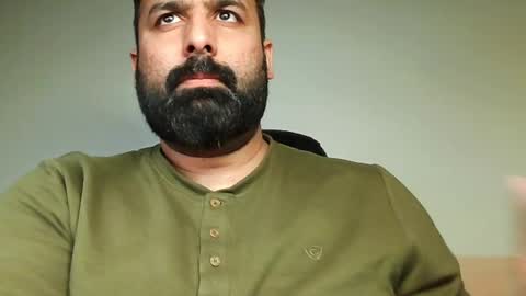 Snapshot of burlymonster chatting on January 17, 2025, 11:38 am Hairy Arabian online show from January 17, 2025, 11:38 am