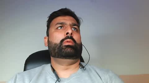 Snapshot of burlymonster chatting on February 26, 2025, 3:42 am Hairy Arabian online show from February 26, 2025, 3:42 am