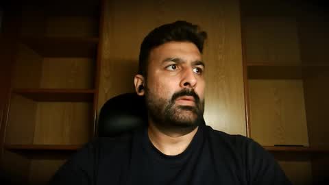 Hairy Arabian online show from October 13, 2025, 4:45 am