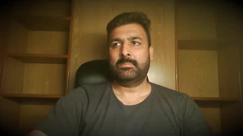 Hairy Arabian online show from October 21, 2025, 4:24 am