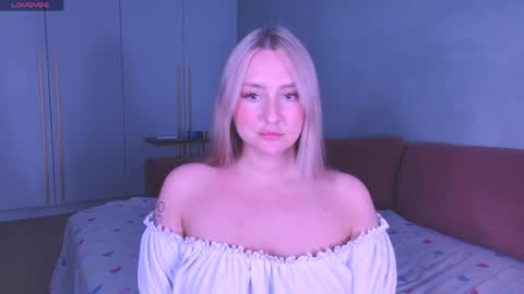 Lissa online show from May 25, 2026, 9:10 pm