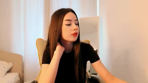 Amelia online show from May 10, 2026, 5:56 am