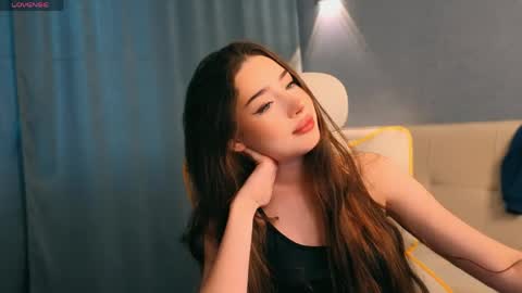 Amelia online show from May 13, 2026, 5:05 am