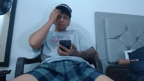 Snapshot of burningboyy chatting on October 8, 2025, 1:09 pm independiente online show from October 8, 2025, 1:09 pm