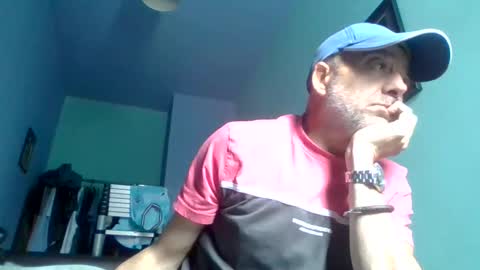 Snapshot of burnleyguy1977 chatting on June 4, 2026, 10:32 am burnleyguy1977 online show from June 4, 2026, 10:32 am