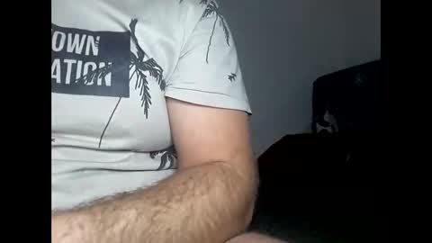 Snapshot of bury703709 chatting on February 18, 2026, 1:56 am Creazy dad online show from February 18, 2026, 1:56 am