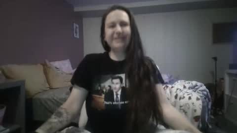 busteebetty online show from April 15, 2026, 10:11 am