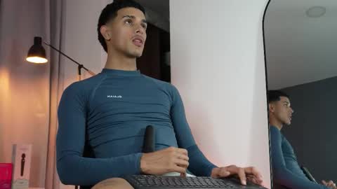 Snapshot of busterspinter chatting on January 10, 2026, 2:02 am Buster independent model online show from January 10, 2026, 2:02 am