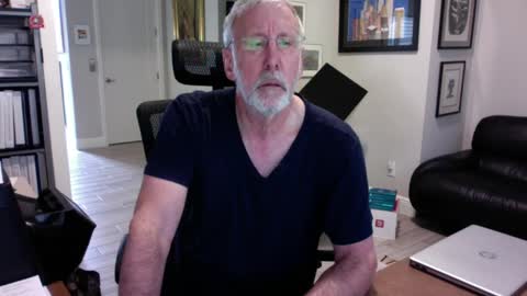 Snapshot of bustinout99 chatting on February 22, 2025, 3:03 pm afternoon wood online show from February 22, 2025, 3:03 pm