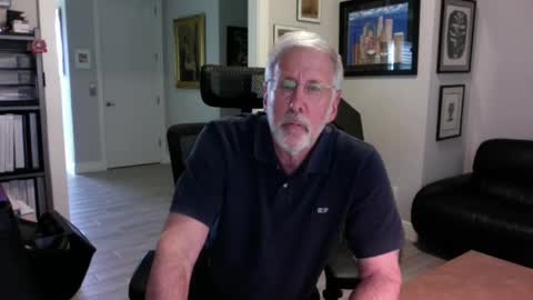 Snapshot of bustinout99 chatting on March 4, 2025, 8:16 pm afternoon wood online show from March 4, 2025, 8:16 pm