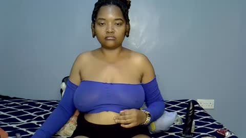 busty kenzi online show from July 15, 2026, 12:16 am