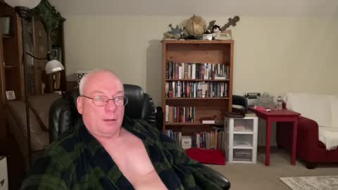 Snapshot of bustyballs100 chatting on December 4, 2025, 4:33 am bustyballs100 online show from December 4, 2025, 4:33 am