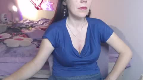 Snapshot of bustygf chatting on June 22, 2026, 8:39 pm anna online show from June 22, 2026, 8:39 pm