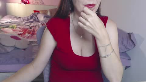 Snapshot of bustygf chatting on June 24, 2026, 8:19 pm anna online show from June 24, 2026, 8:19 pm