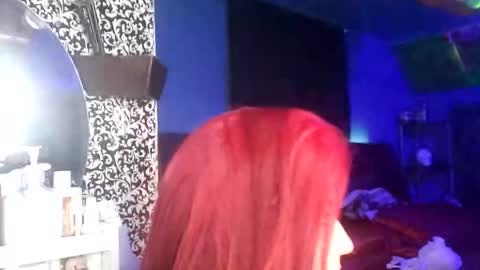 Snapshot of busybee83 chatting on January 29, 2025, 4:47 am busybee83 online show from January 29, 2025, 4:47 am