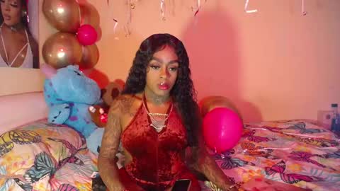 butterfly_rouse online show from November 17, 2025, 8:25 pm