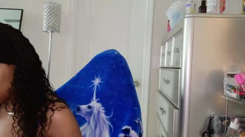 butterfly booty online show from May 16, 2026, 12:26 pm