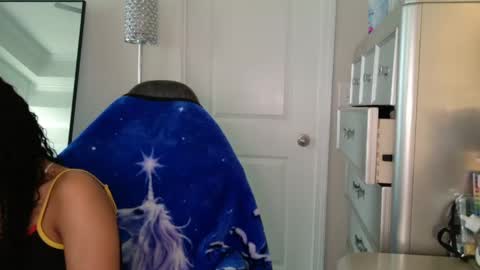 butterfly booty online show from May 20, 2026, 4:35 pm