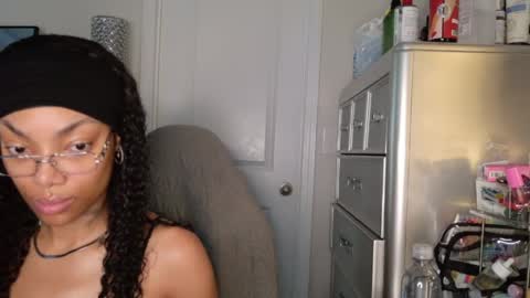butterfly booty online show from May 31, 2026, 1:07 pm