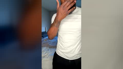 Snapshot of butternuttpeacan chatting on March 6, 2026, 9:00 pm butternuttpeacan online show from March 6, 2026, 9:00 pm