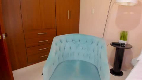 Rosse online show from March 3, 2025, 2:37 pm