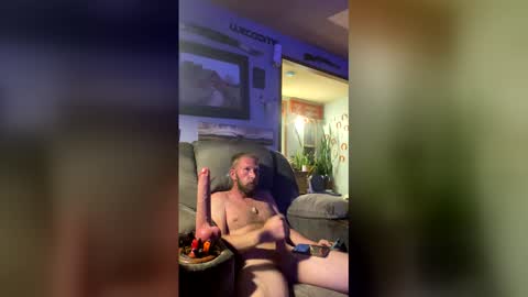 bwoods1987 online show from May 13, 2026, 6:44 am