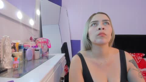     online show from December 6, 2024, 8:40 pm