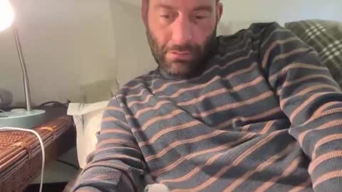 Snapshot of c2cmee chatting on February 28, 2026, 1:23 pm c2cmee online show from February 28, 2026, 1:23 pm