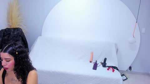 c4roline1_ online show from November 5, 2025, 11:16 pm