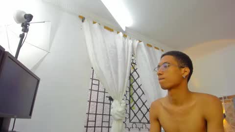 c_worstian_ online show from December 10, 2024, 6:38 pm