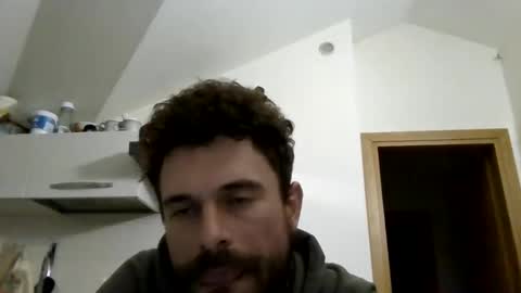 Snapshot of cabrobas22 chatting on February 17, 2026, 6:25 pm Bass23 online show from February 17, 2026, 6:25 pm