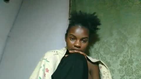 caella98 online show from May 27, 2026, 6:05 pm