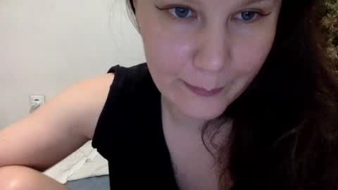 Snapshot of caffeinated_lamb chatting on March 31, 2026, 5:57 pm Lamb online show from March 31, 2026, 5:57 pm