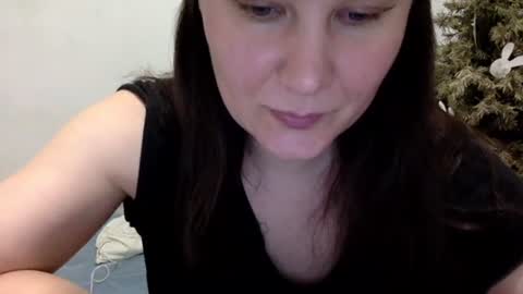 Snapshot of caffeinated_lamb chatting on April 10, 2026, 5:50 pm Lamb online show from April 10, 2026, 5:50 pm