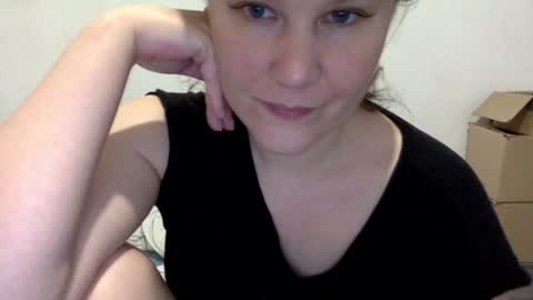 Snapshot of caffeinated_lamb chatting on May 28, 2026, 5:54 pm Lamb online show from May 28, 2026, 5:54 pm