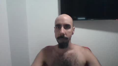 Snapshot of caibra87 chatting on November 19, 2025, 8:31 pm Will caibra find a sugar daddy or sugar mommy online show from November 19, 2025, 8:31 pm