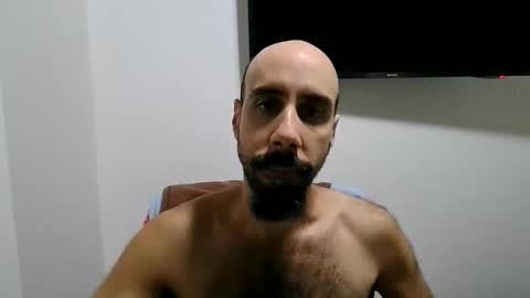 Snapshot of caibra87 chatting on November 29, 2025, 9:18 pm Will caibra find a sugar daddy or sugar mommy online show from November 29, 2025, 9:18 pm