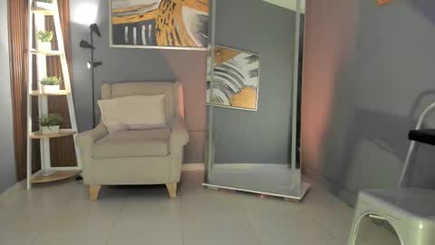 Snapshot of cailing chatting on February 28, 2026, 11:00 am I am Katherine online show from February 28, 2026, 11:00 am