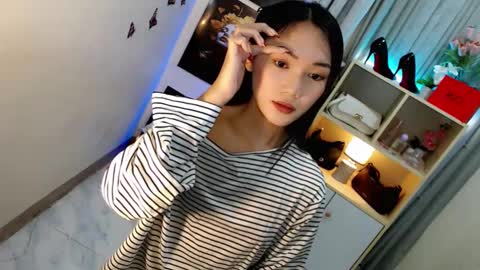 Snapshot of caitlin_x chatting on March 2, 2026, 7:32 pm caitlin online show from March 2, 2026, 7:32 pm
