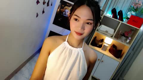 Snapshot of caitlin_x chatting on March 18, 2026, 6:33 pm caitlin online show from March 18, 2026, 6:33 pm