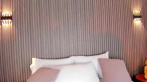 Caitlyn  online show from February 20, 2026, 11:22 am