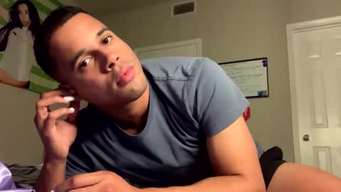 Snapshot of cakedupmothman chatting on January 27, 2025, 5:14 am cakedupmothman online show from January 27, 2025, 5:14 am