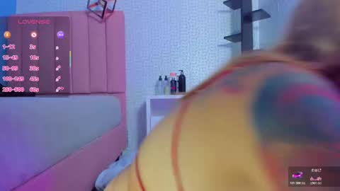 Snapshot of calanthelove chatting on November 11, 2025, 3:17 am Calanthe online show from November 11, 2025, 3:17 am