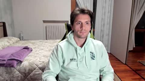 Snapshot of calciatore94 chatting on November 21, 2025, 3:11 pm Marco online show from November 21, 2025, 3:11 pm