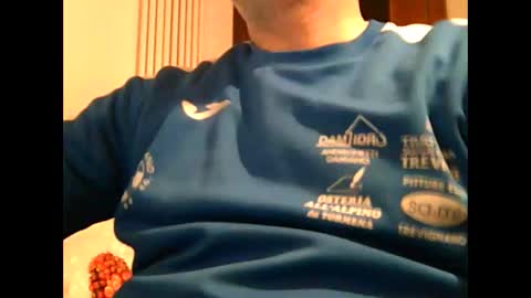 Snapshot of caldoski chatting on November 5, 2025, 5:40 am caldoski online show from November 5, 2025, 5:40 am