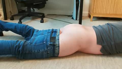 Snapshot of califundude69 chatting on December 18, 2025, 12:27 am califundude69 online show from December 18, 2025, 12:27 am