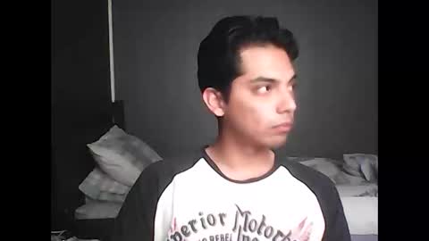 Snapshot of caligula_99 chatting on January 18, 2026, 7:39 pm Calgula online show from January 18, 2026, 7:39 pm